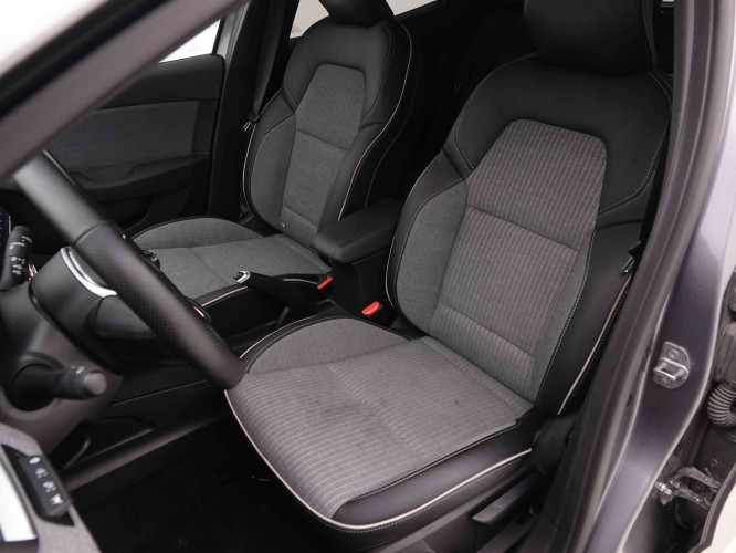 RENAULT_RENAULT_CLIO_2551084_6.jpg RENAULT_RENAULT_CLIO_2551084_6.jpg