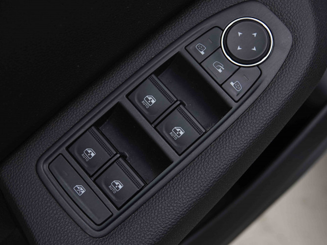 RENAULT_RENAULT_CLIO_2655512_21.jpg