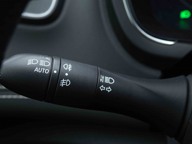 RENAULT_RENAULT_GRANDSCEN_2655416_14.jpg