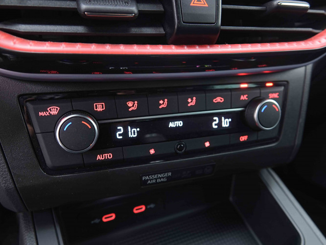 SEAT_SEAT_IBIZA_2655559_12.jpg