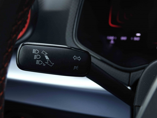 SEAT_SEAT_IBIZA_2655561_14.jpg