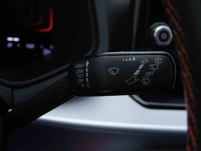 SEAT_SEAT_IBIZA_2655561_15.jpg