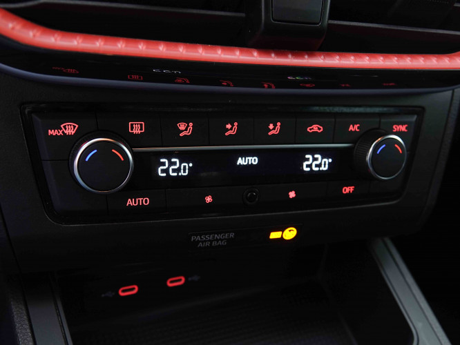 SEAT_SEAT_IBIZA_2655563_13.jpg SEAT_SEAT_IBIZA_2655563_13.jpg