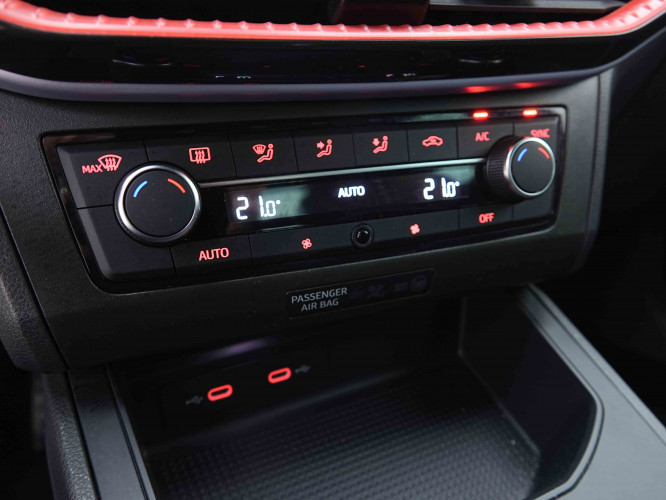 SEAT_SEAT_IBIZA_2655566_12.jpg