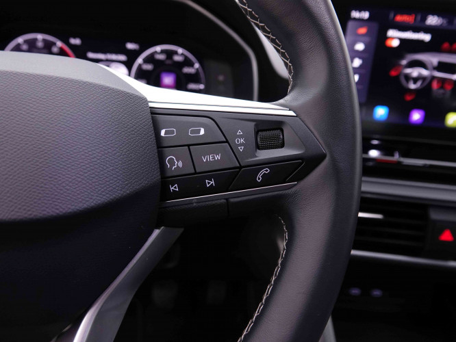 SEAT_SEAT_LEON_2547764_42.jpg