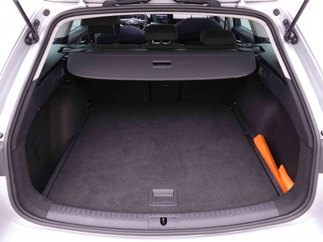 SEAT_SEAT_LEON_2547764_5.jpg