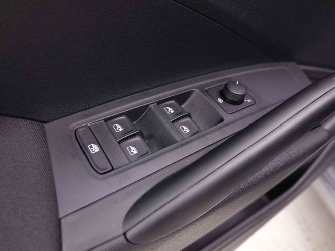 SKODA_SKODA_FABIA_2549302_18.jpg