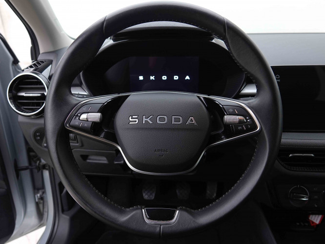 SKODA_SKODA_FABIA_2655323_6.jpg