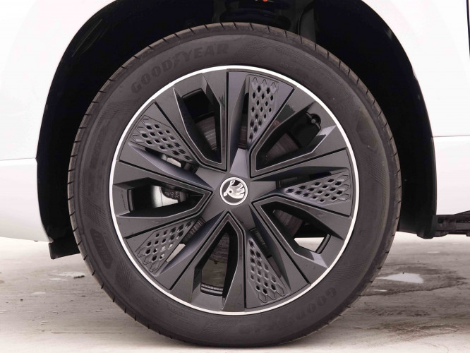 SKODA_SKODA_KAROQ_2446606_23.jpg