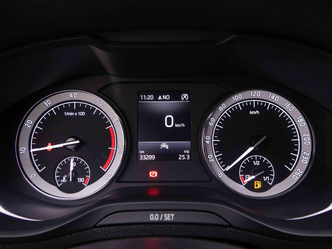 SKODA_SKODA_KAROQ_2548781_15.jpg
