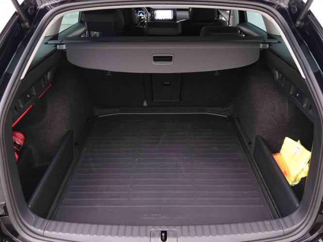 SKODA_SKODA_OCTAVIA_2548184_5.jpg