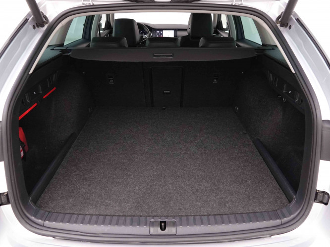 SKODA_SKODA_OCTAVIA_2548421_5.jpg
