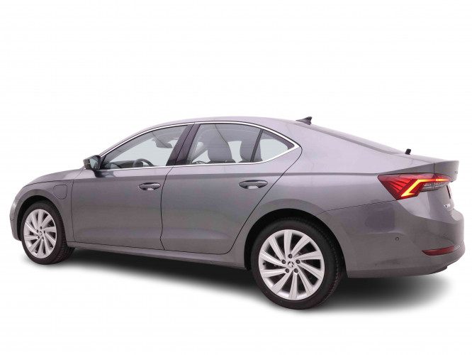 SKODA_SKODA_OCTAVIA_2549352_2.jpg