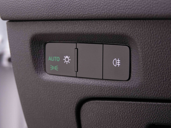 SKODA_SKODA_OCTAVIA_2549767_9.jpg