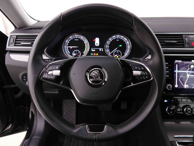SKODA_SKODA_SUPERB_2546976_10.jpg
