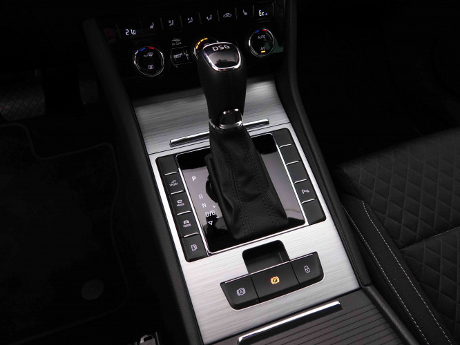 SKODA_SKODA_SUPERB_2548438_16.jpg