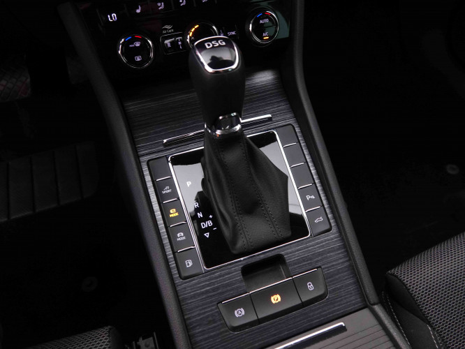 SKODA_SKODA_SUPERB_2548611_17.jpg