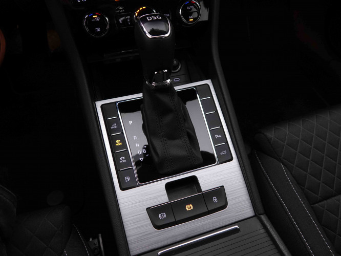 SKODA_SKODA_SUPERB_2548612_17.jpg