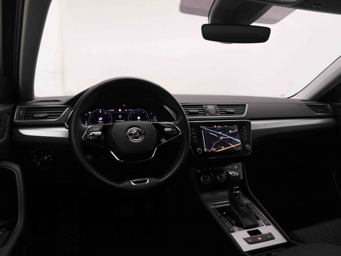 SKODA_SKODA_SUPERB_2549696_8.jpg