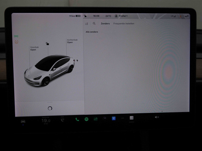 TESLA_TESLA_MODEL 3_2550931_64.jpg TESLA_TESLA_MODEL 3_2550931_64.jpg