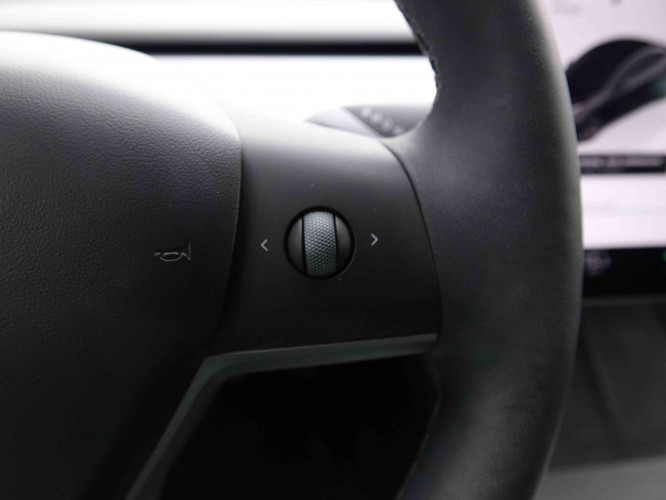 TESLA_TESLA_MODEL 3_2551096_17.jpg