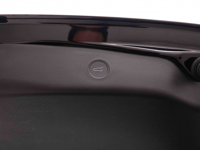 TESLA_TESLA_MODEL 3_2551096_6.jpg