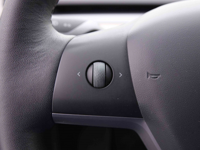 TESLA_TESLA_MODEL Y_2548889_17.jpg