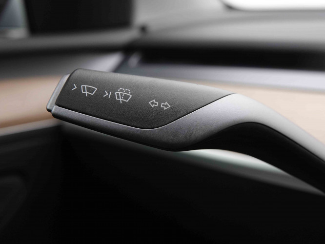 TESLA_TESLA_MODEL Y_2549773_17.jpg