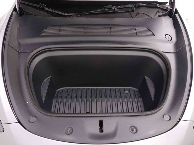 TESLA_TESLA_MODEL Y_2549773_23.jpg