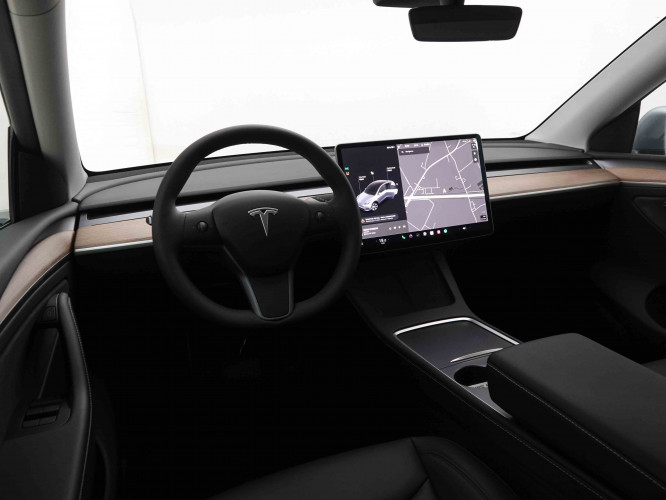 TESLA_TESLA_MODEL Y_2549773_8.jpg
