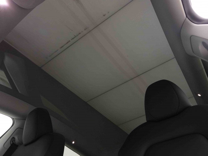 TESLA_TESLA_MODEL Y_2549773_9.jpg