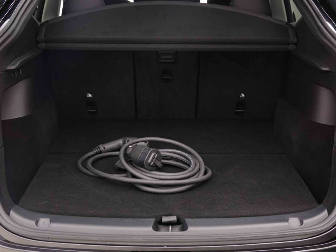 TESLA_TESLA_MODEL Y_2551010_5.jpg