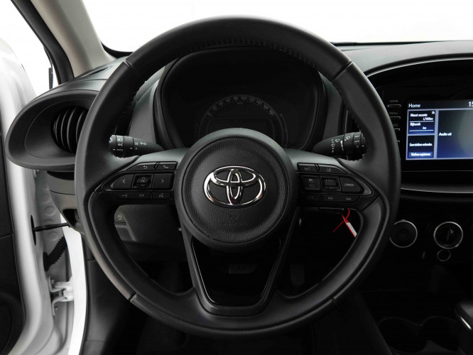 TOYOTA_TOYOTA_AYGO X_2654303_8.jpg TOYOTA_TOYOTA_AYGO X_2654303_8.jpg