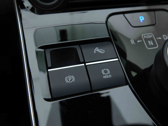 TOYOTA_TOYOTA_BZ4X_2654834_12.jpg