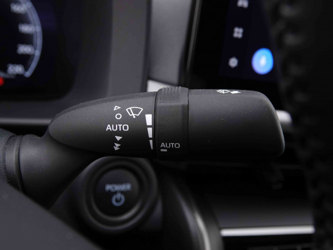 TOYOTA_TOYOTA_C_HR_2547868_43.jpg