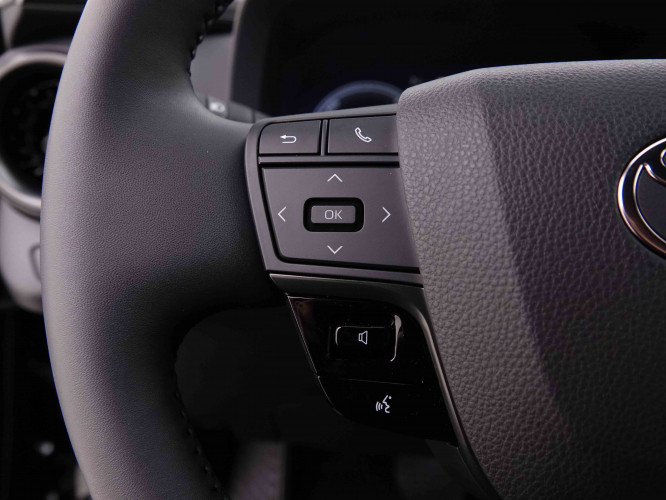 TOYOTA_TOYOTA_C_HR_2547868_44.jpg