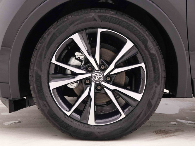 TOYOTA_TOYOTA_C_HR_2547868_47.jpg