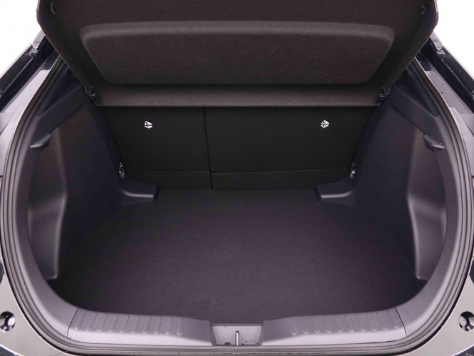 TOYOTA_TOYOTA_C_HR_2547869_5.jpg