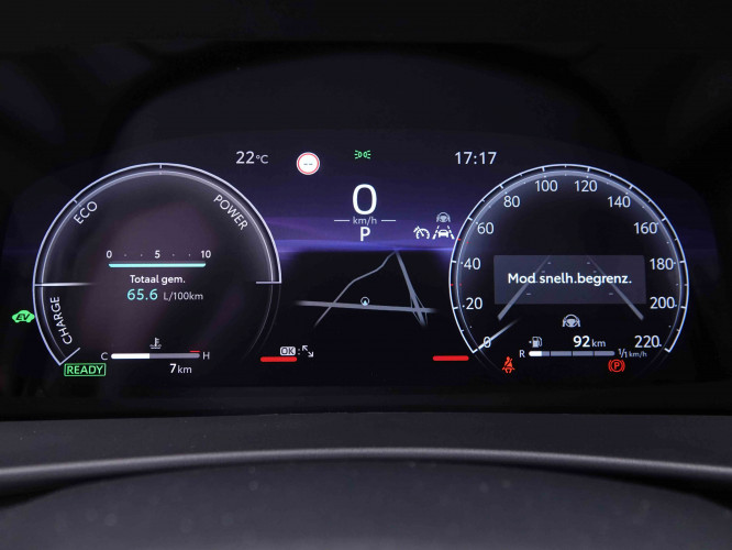 TOYOTA_TOYOTA_C_HR_2547875_13.jpg
