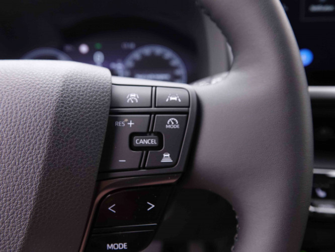 TOYOTA_TOYOTA_C_HR_2547875_17.jpg