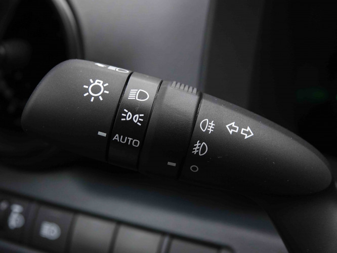 TOYOTA_TOYOTA_C_HR_2550785_14.jpg TOYOTA_TOYOTA_C_HR_2550785_14.jpg