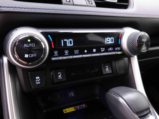 TOYOTA_TOYOTA_RAV4_2548758_13.jpg