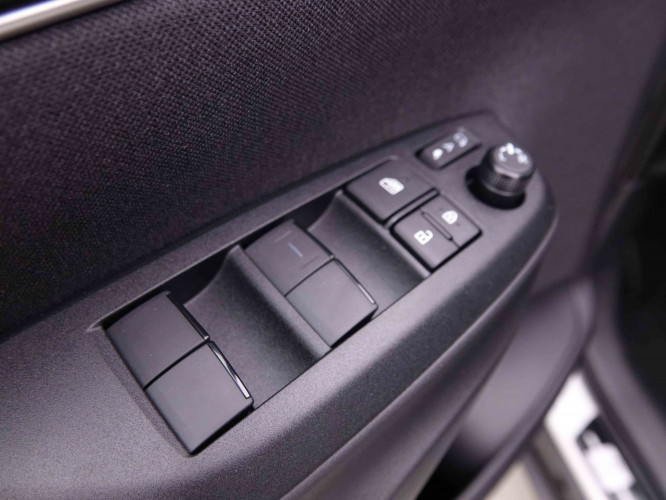 TOYOTA_TOYOTA_YARISCROSS_2549048_17.jpg