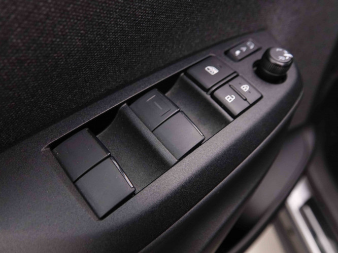 TOYOTA_TOYOTA_YARISCROSS_2549296_19.jpg