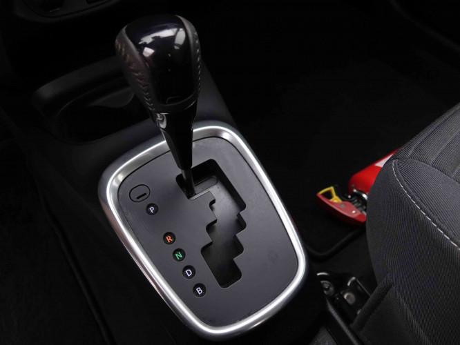 TOYOTA_TOYOTA_YARIS_2549372_12.jpg