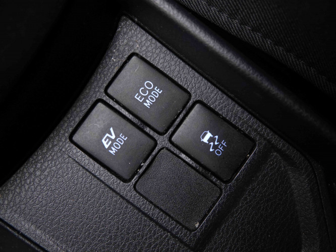 TOYOTA_TOYOTA_YARIS_2549372_13.jpg