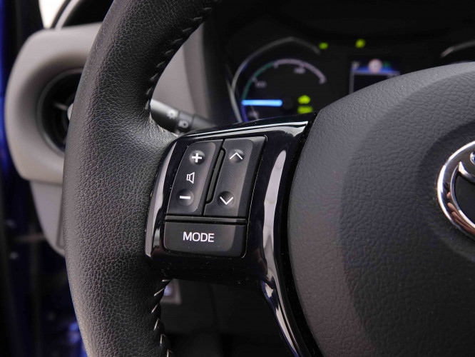 TOYOTA_TOYOTA_YARIS_2549372_17.jpg