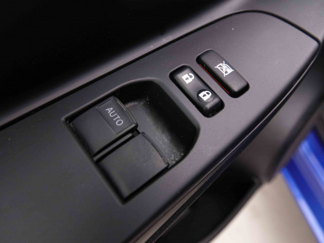 TOYOTA_TOYOTA_YARIS_2549372_19.jpg