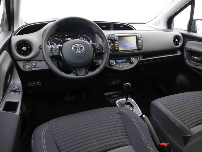 TOYOTA_TOYOTA_YARIS_2549372_7.jpg