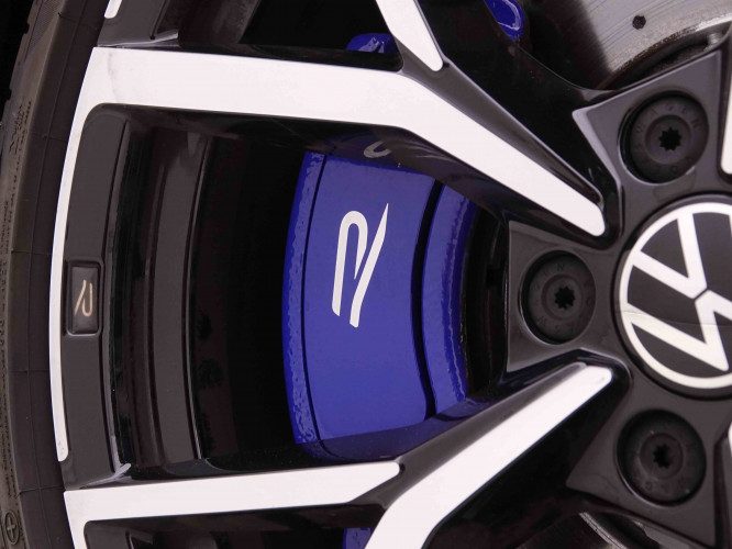 VOLKSWAGEN_VOLKSWAGEN_ARTEON_2548207_29.jpg